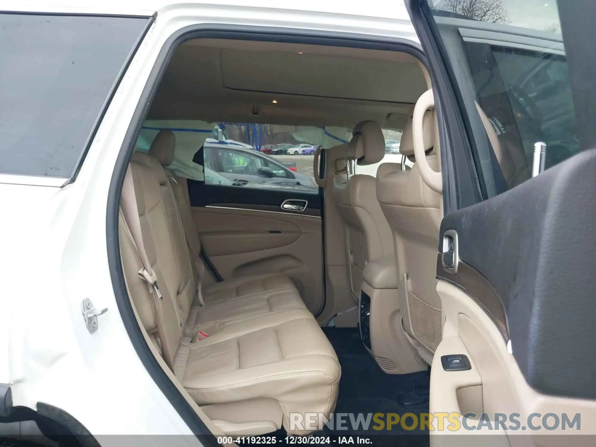 8 Photograph of a damaged car 3CZRU6H10KM734921 HONDA HR-V 2019