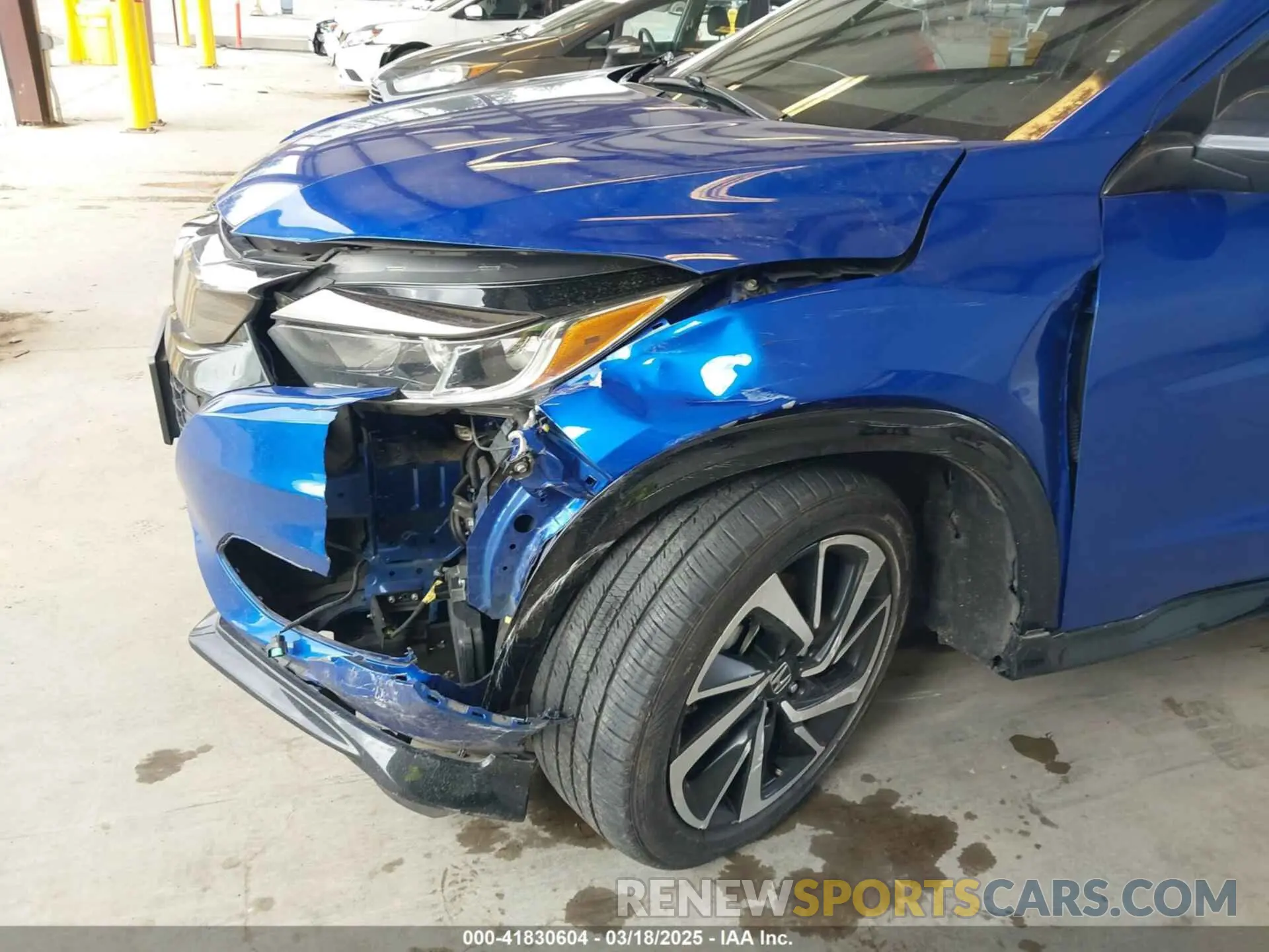6 Photograph of a damaged car 3CZRU6H11KG723067 HONDA HR-V 2019
