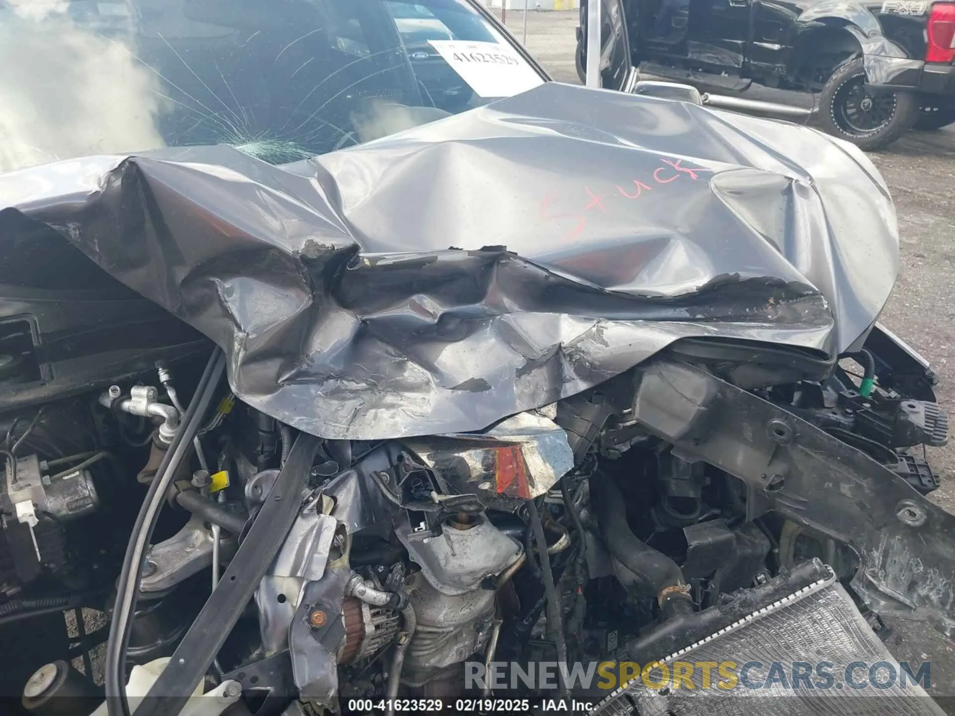 10 Photograph of a damaged car 3CZRU6H12KM736685 HONDA HR-V 2019
