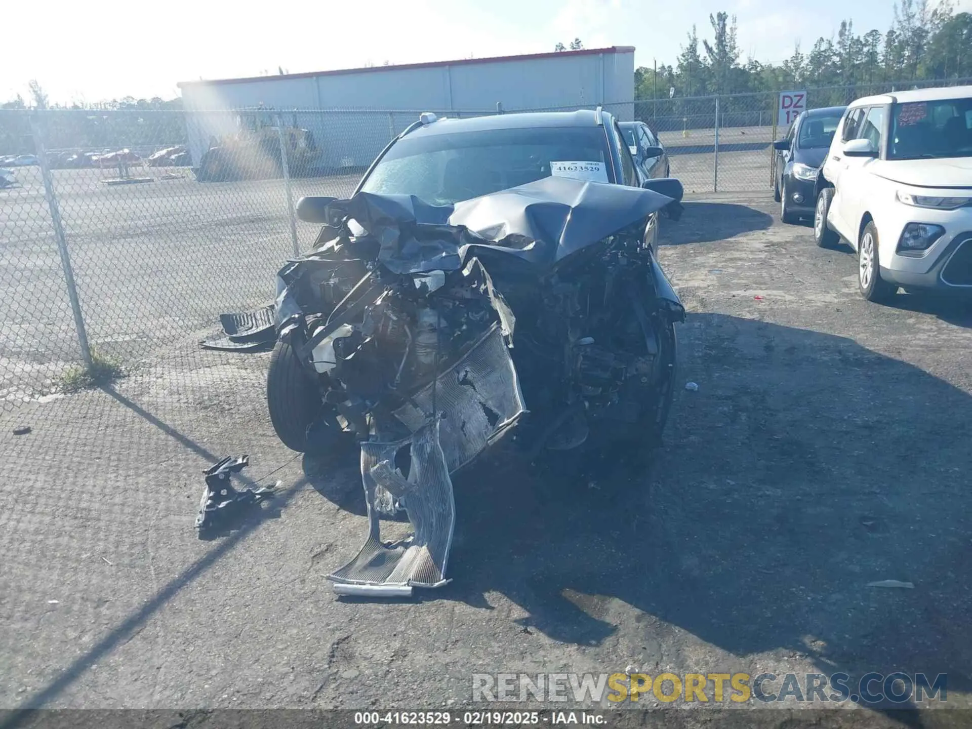 12 Photograph of a damaged car 3CZRU6H12KM736685 HONDA HR-V 2019