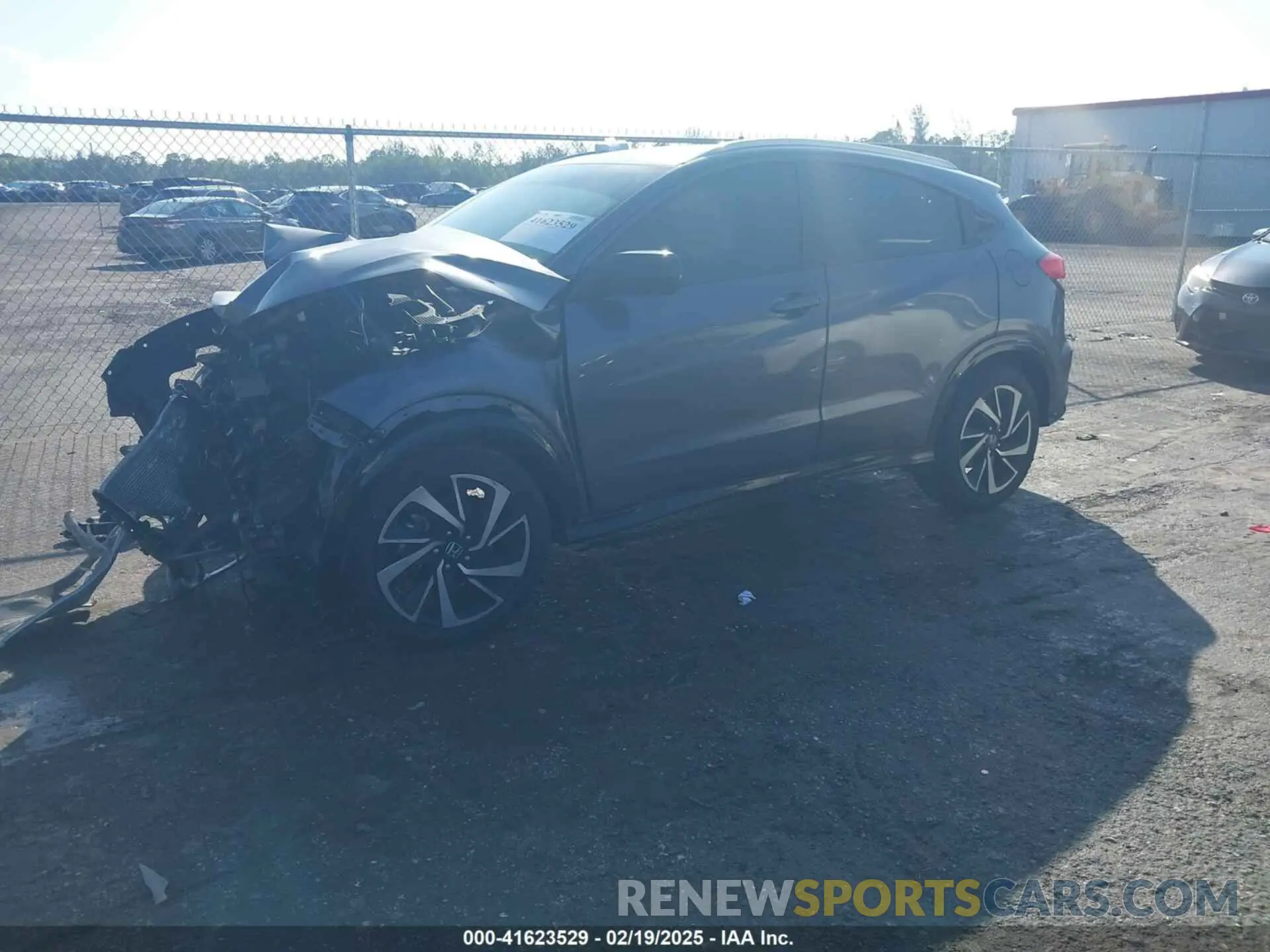 2 Photograph of a damaged car 3CZRU6H12KM736685 HONDA HR-V 2019