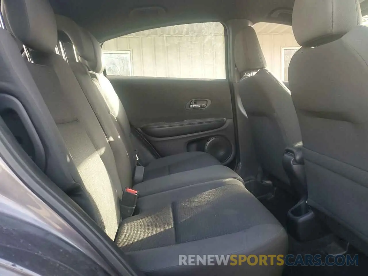 11 Photograph of a damaged car 3CZRU6H13KG723457 HONDA HR-V 2019