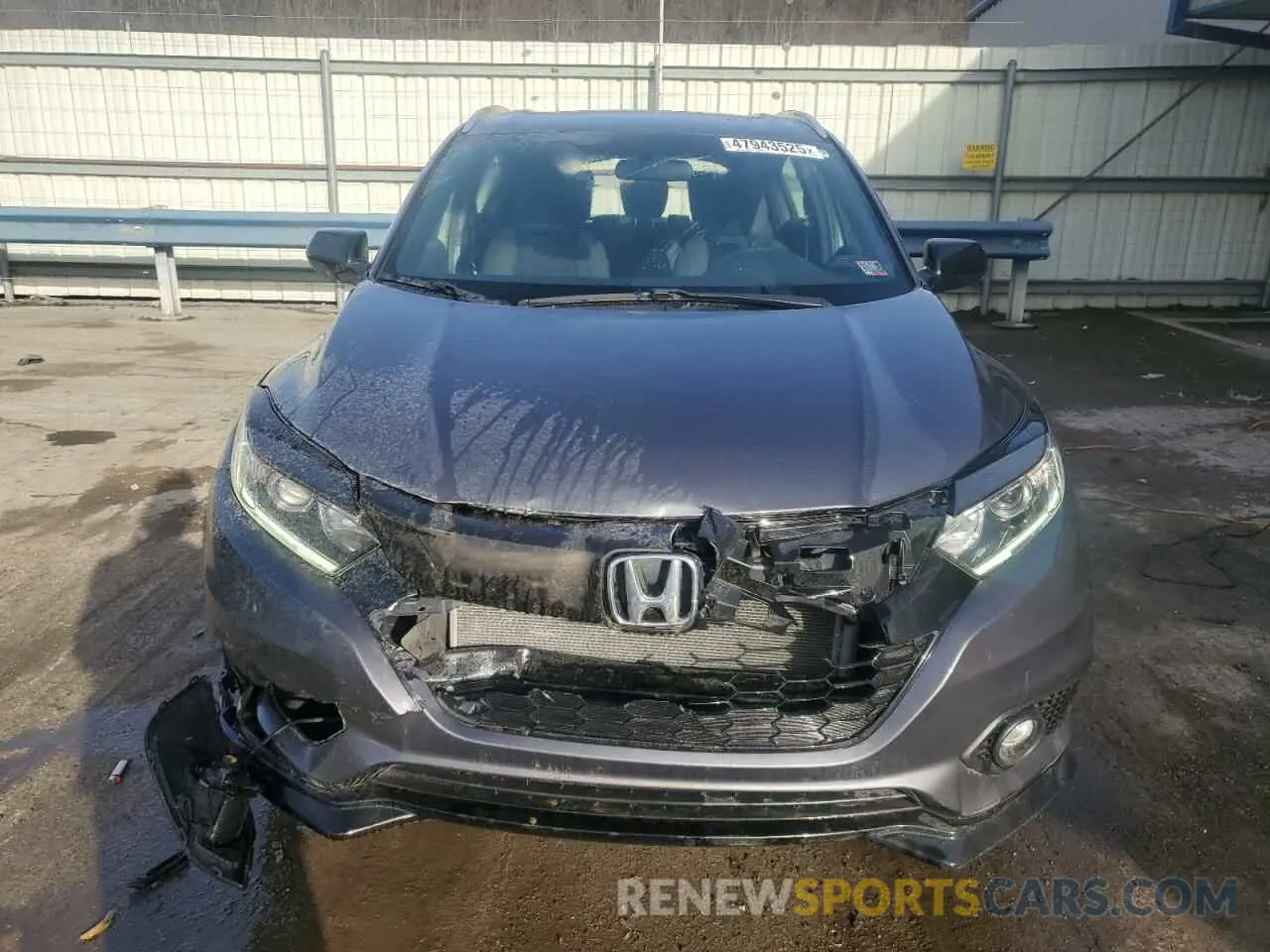5 Photograph of a damaged car 3CZRU6H13KG723457 HONDA HR-V 2019