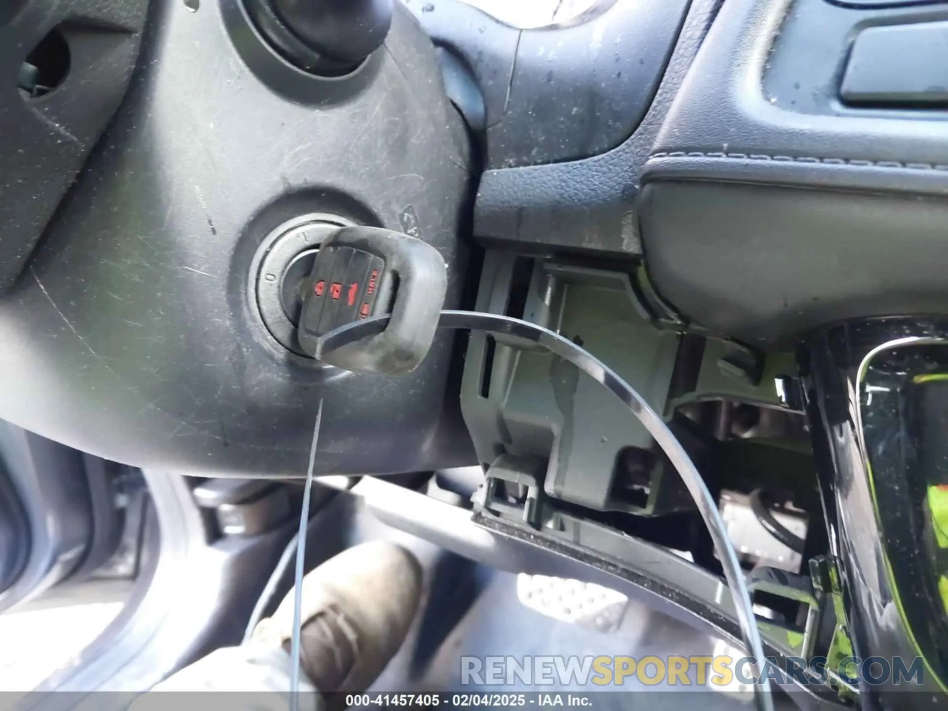 11 Photograph of a damaged car 3CZRU6H13KG733602 HONDA HR-V 2019