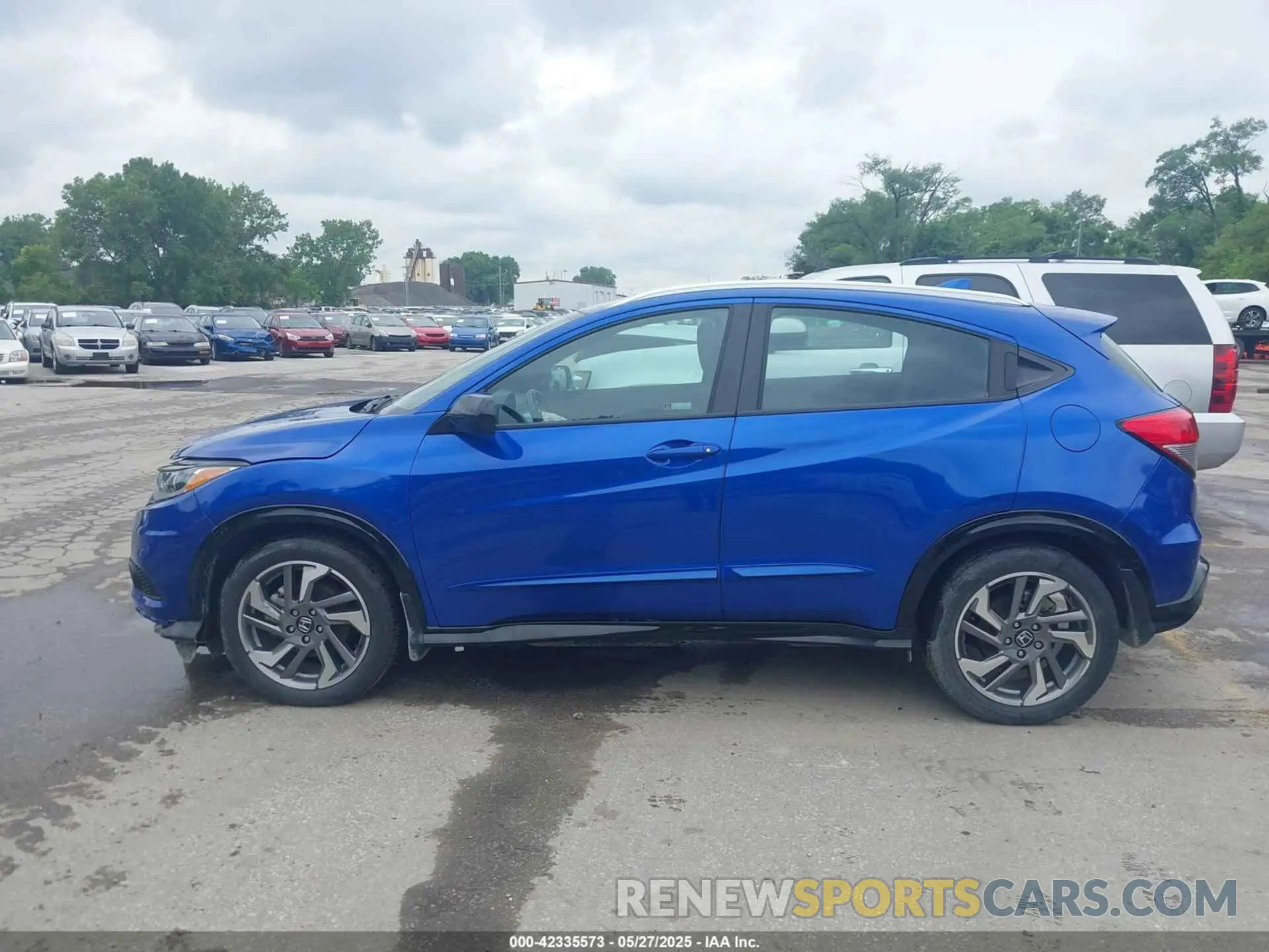 15 Photograph of a damaged car 3CZRU6H14KG701144 HONDA HR-V 2019