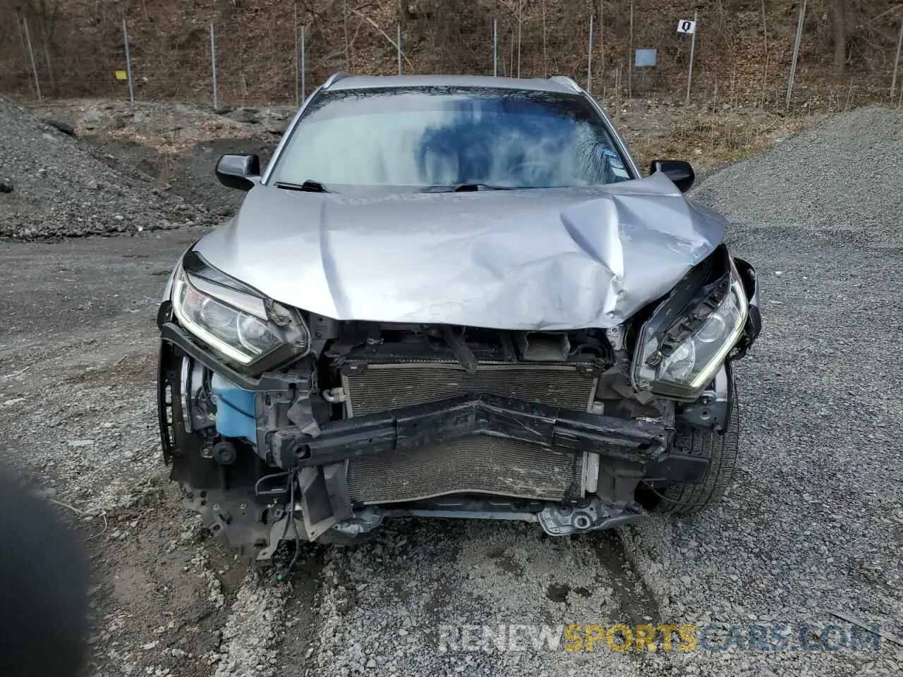 5 Photograph of a damaged car 3CZRU6H14KG709194 HONDA HR-V 2019