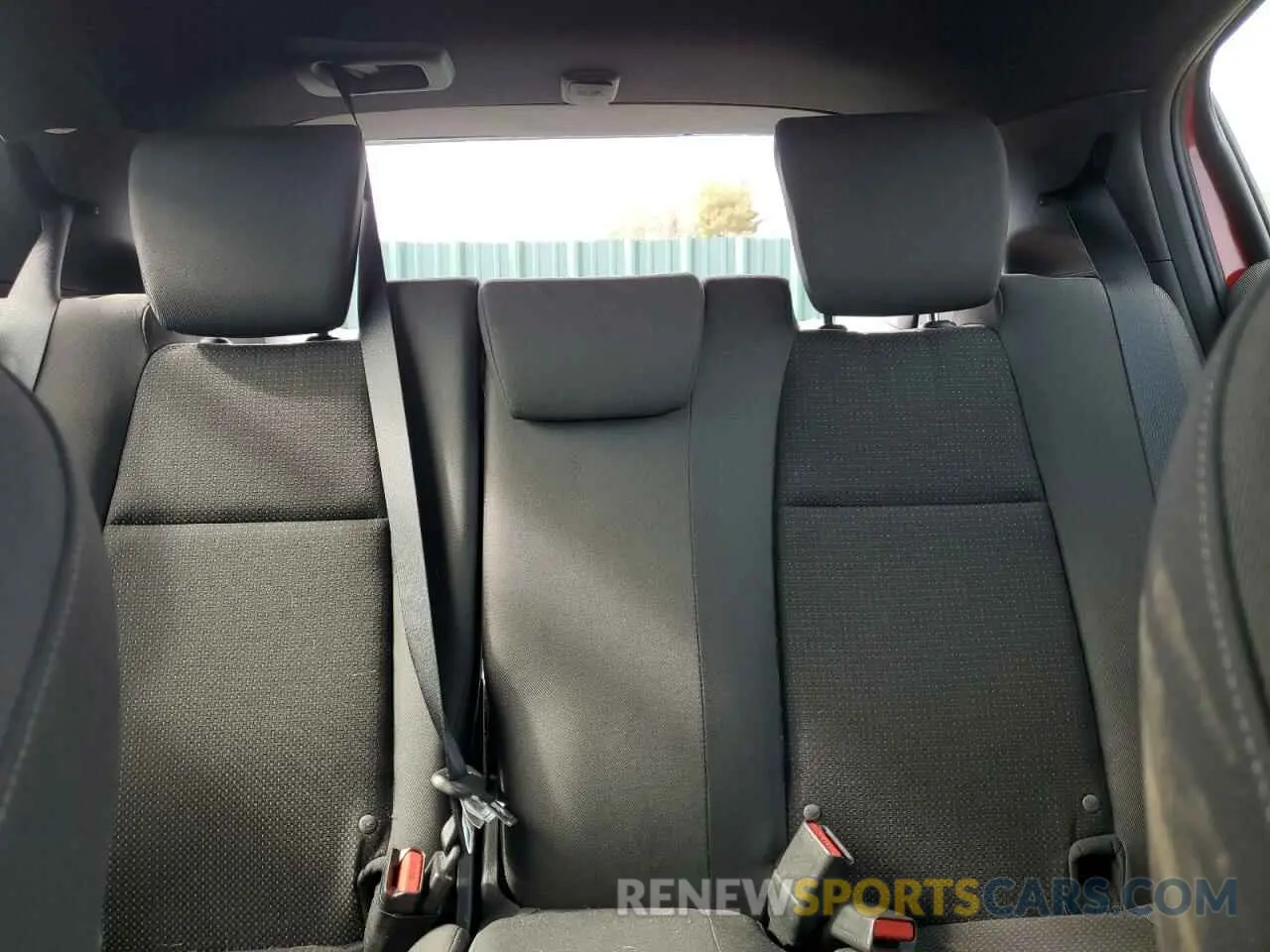 10 Photograph of a damaged car 3CZRU6H14KG714282 HONDA HR-V 2019