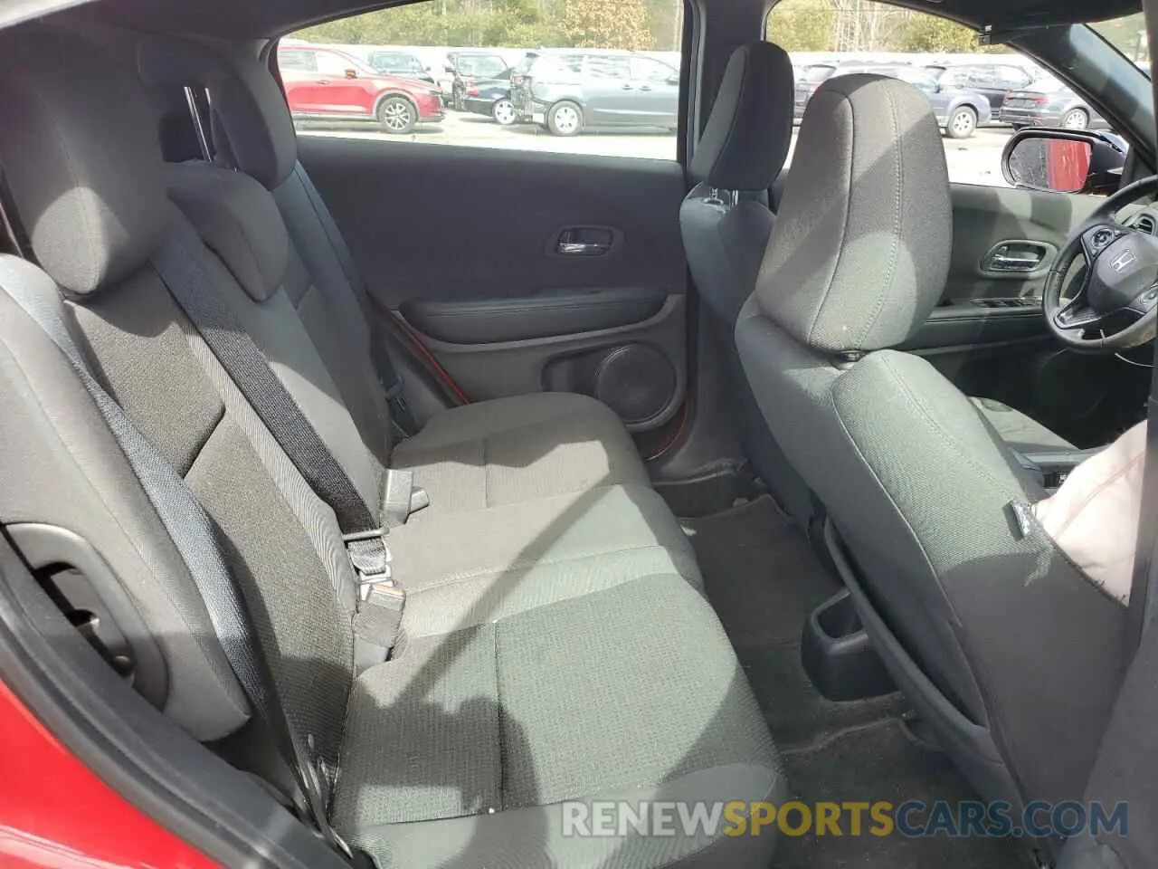 11 Photograph of a damaged car 3CZRU6H14KG714282 HONDA HR-V 2019