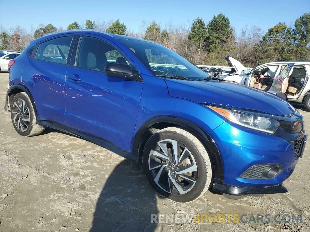 4 Photograph of a damaged car 3CZRU6H14KG716226 HONDA HR-V 2019