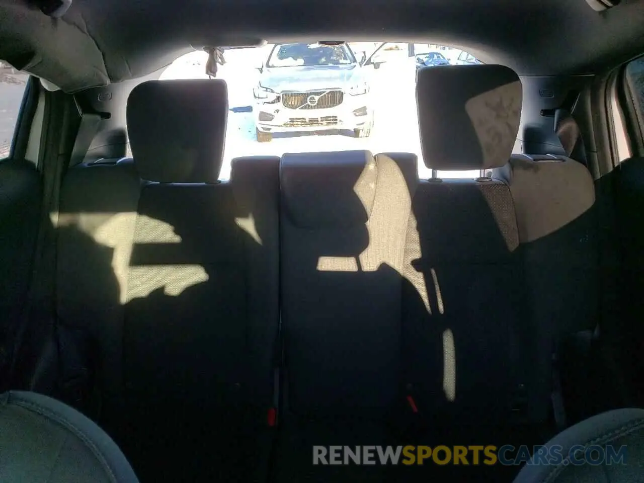 10 Photograph of a damaged car 3CZRU6H14KG720082 HONDA HR-V 2019