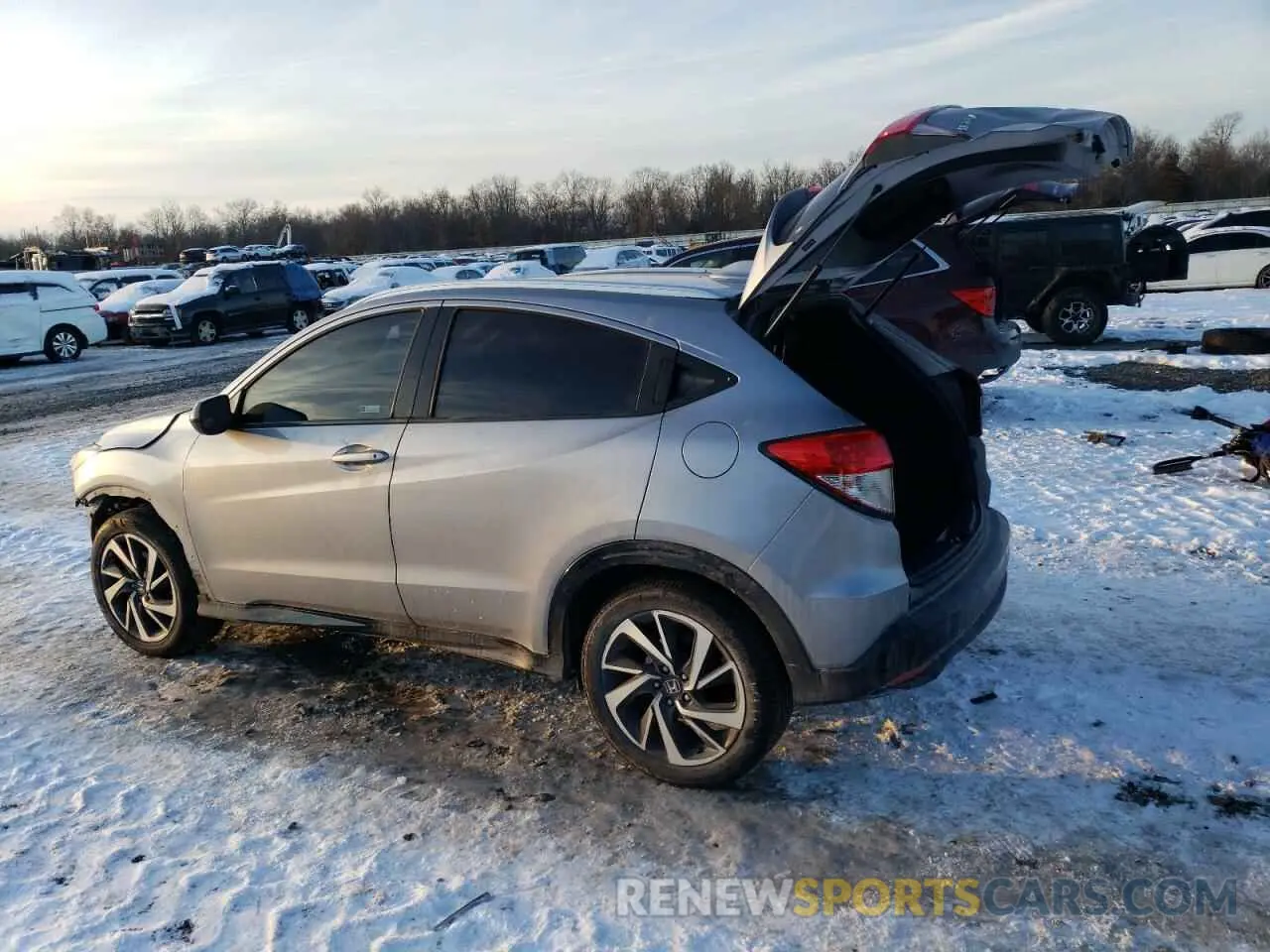 2 Photograph of a damaged car 3CZRU6H14KG720082 HONDA HR-V 2019