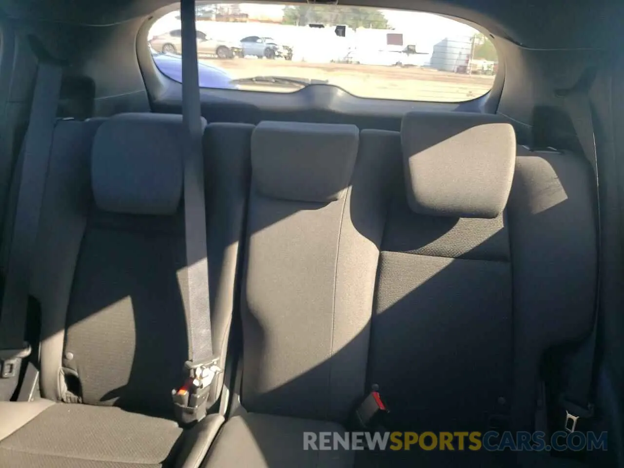 10 Photograph of a damaged car 3CZRU6H14KG730336 HONDA HR-V 2019