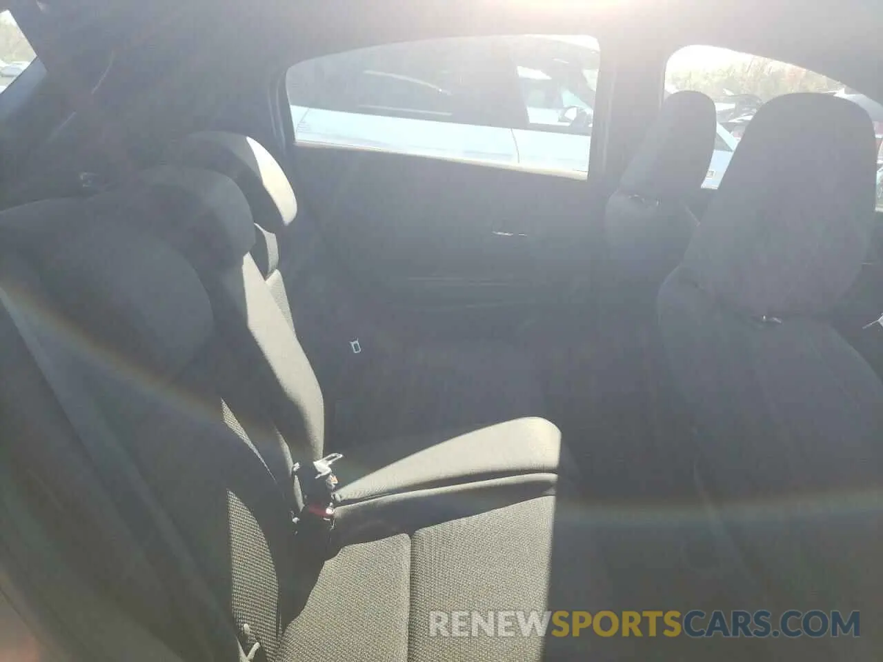 11 Photograph of a damaged car 3CZRU6H14KG730336 HONDA HR-V 2019