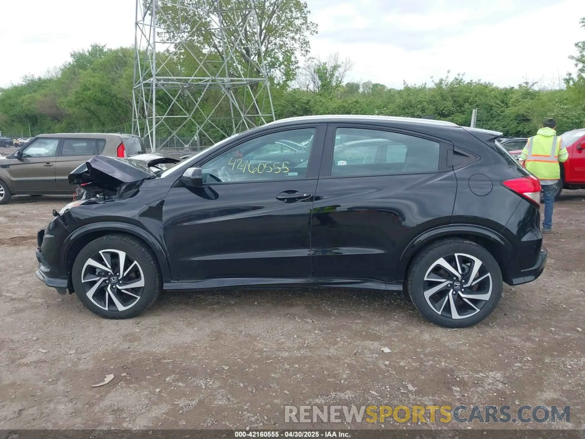 14 Photograph of a damaged car 3CZRU6H14KG732314 HONDA HR-V 2019
