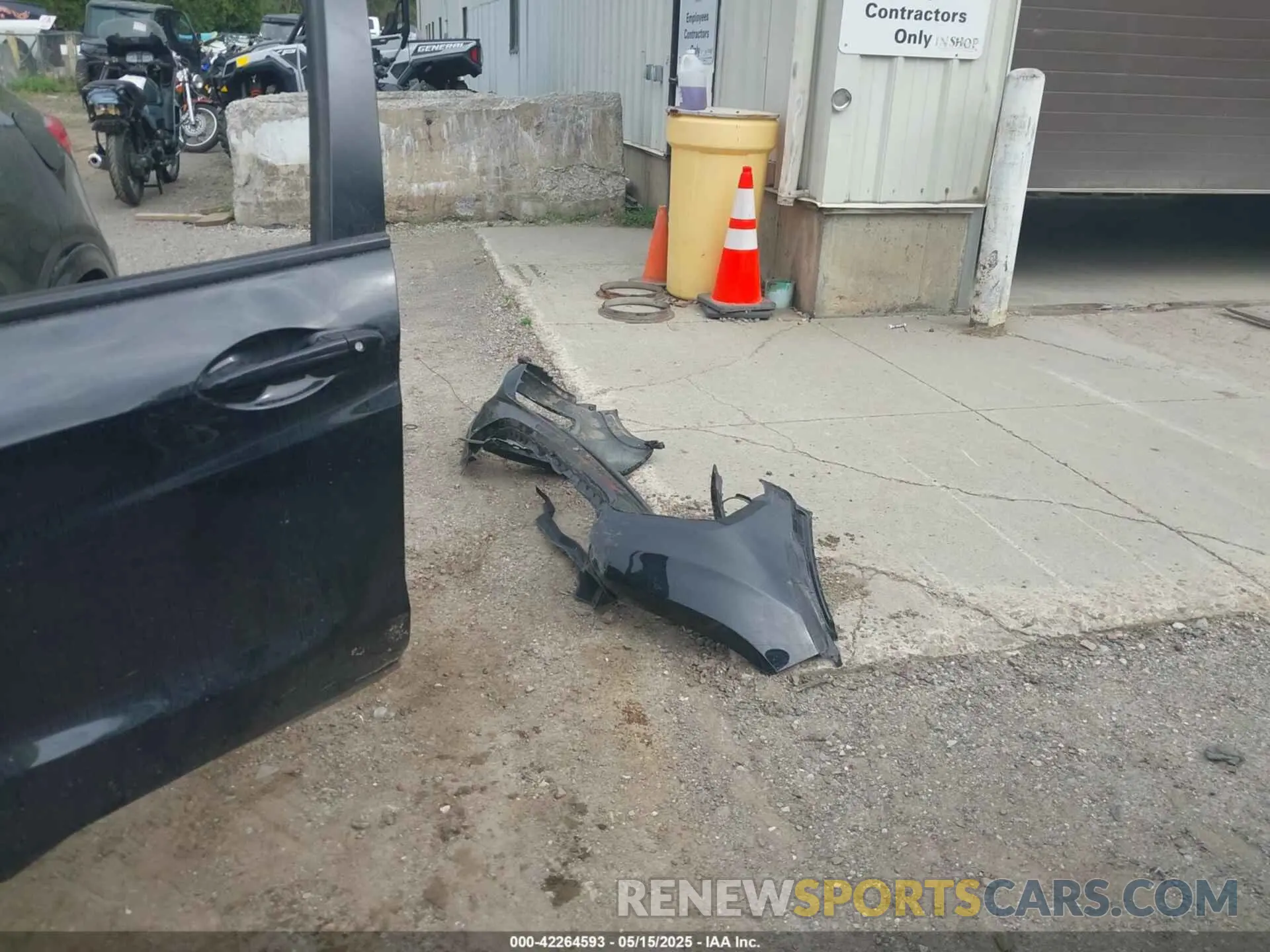11 Photograph of a damaged car 3CZRU6H14KM739555 HONDA HR-V 2019