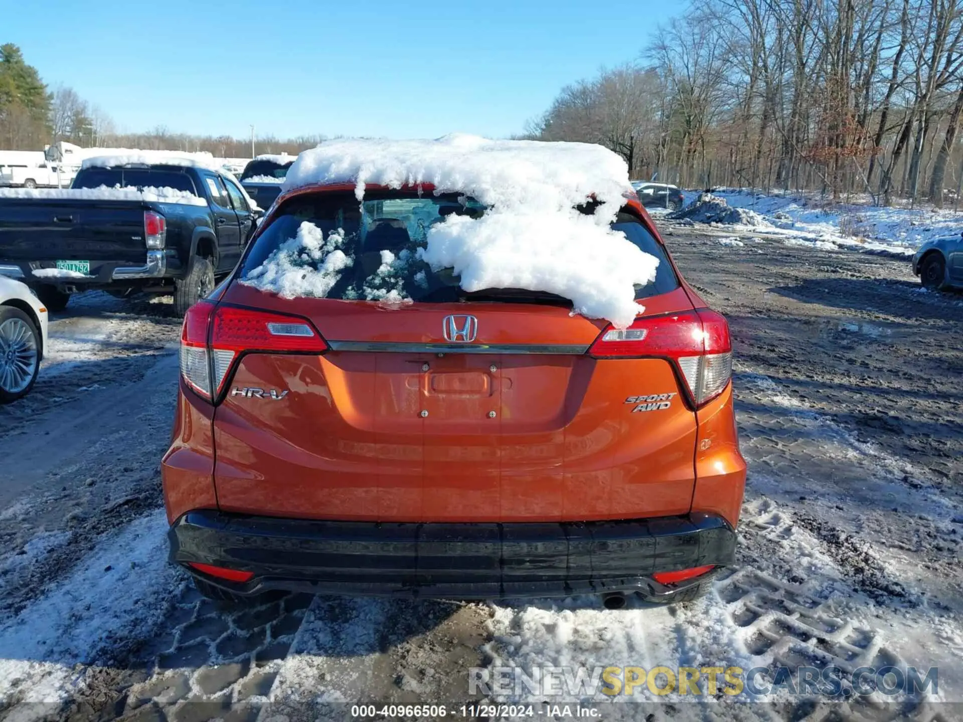 16 Photograph of a damaged car 3CZRU6H15KG704540 HONDA HR-V 2019