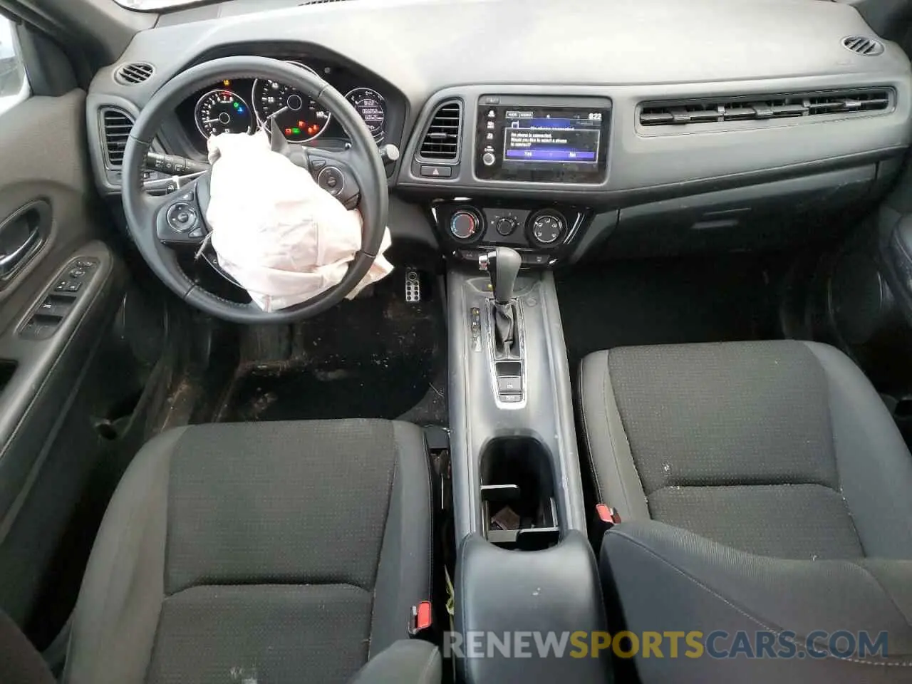 8 Photograph of a damaged car 3CZRU6H15KG715005 HONDA HR-V 2019