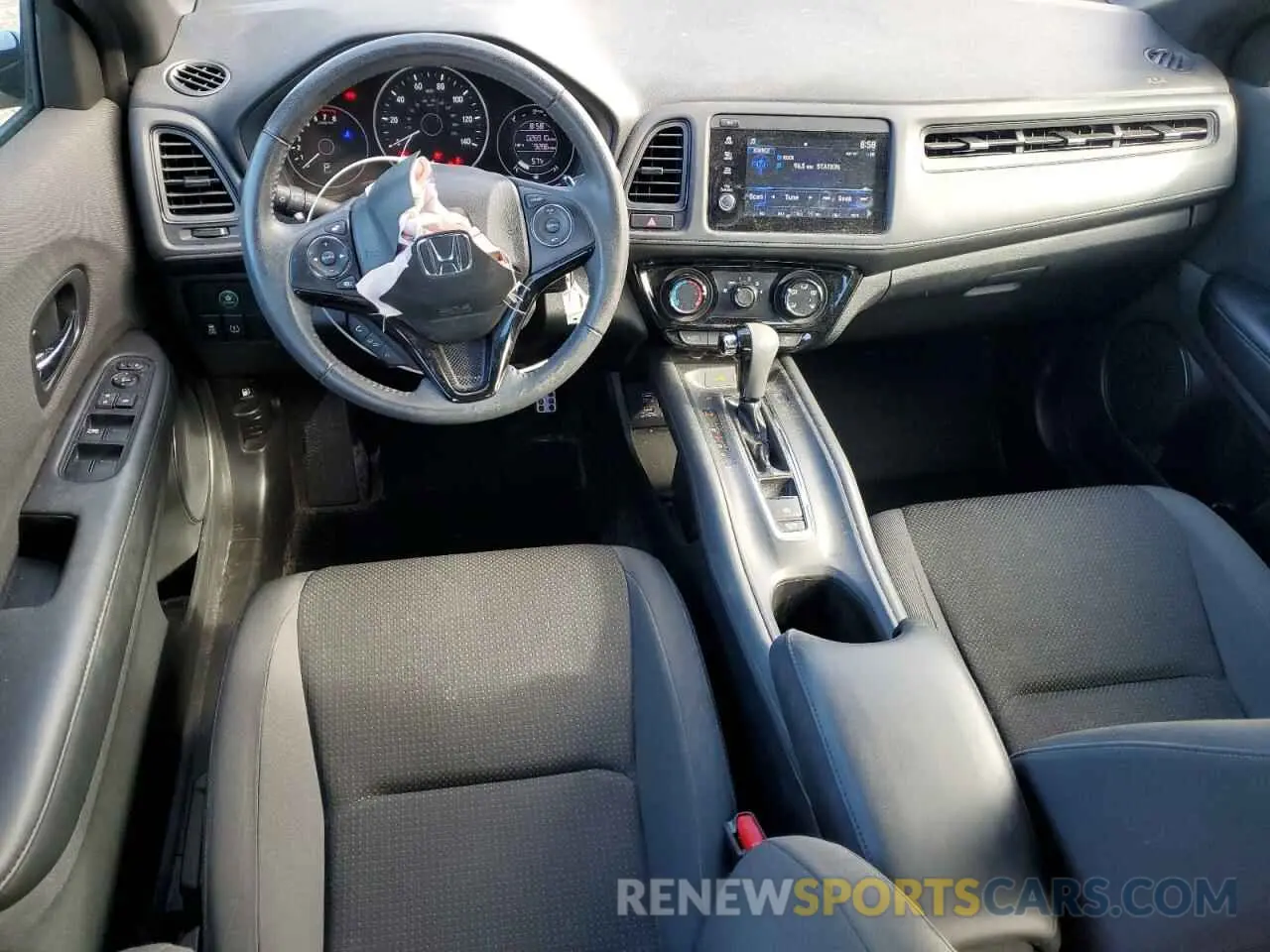 8 Photograph of a damaged car 3CZRU6H16KG705535 HONDA HR-V 2019