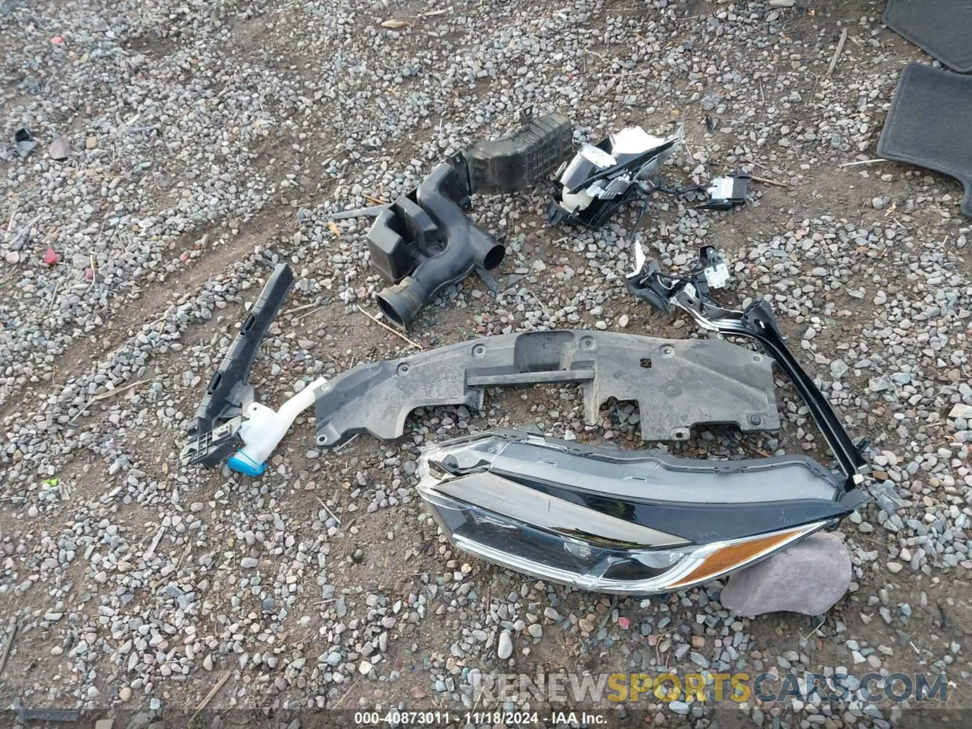 12 Photograph of a damaged car 3CZRU6H16KG708497 HONDA HR-V 2019