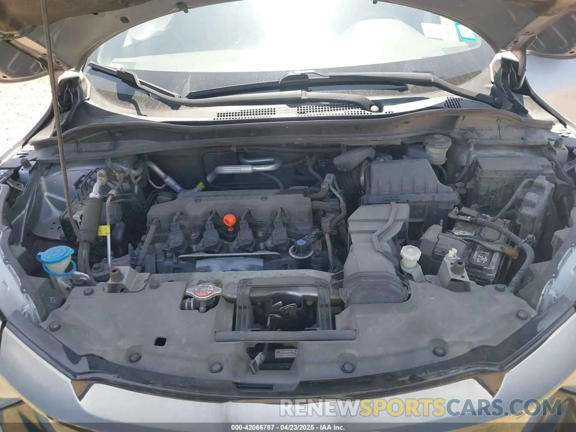 10 Photograph of a damaged car 3CZRU6H16KG709987 HONDA HR-V 2019