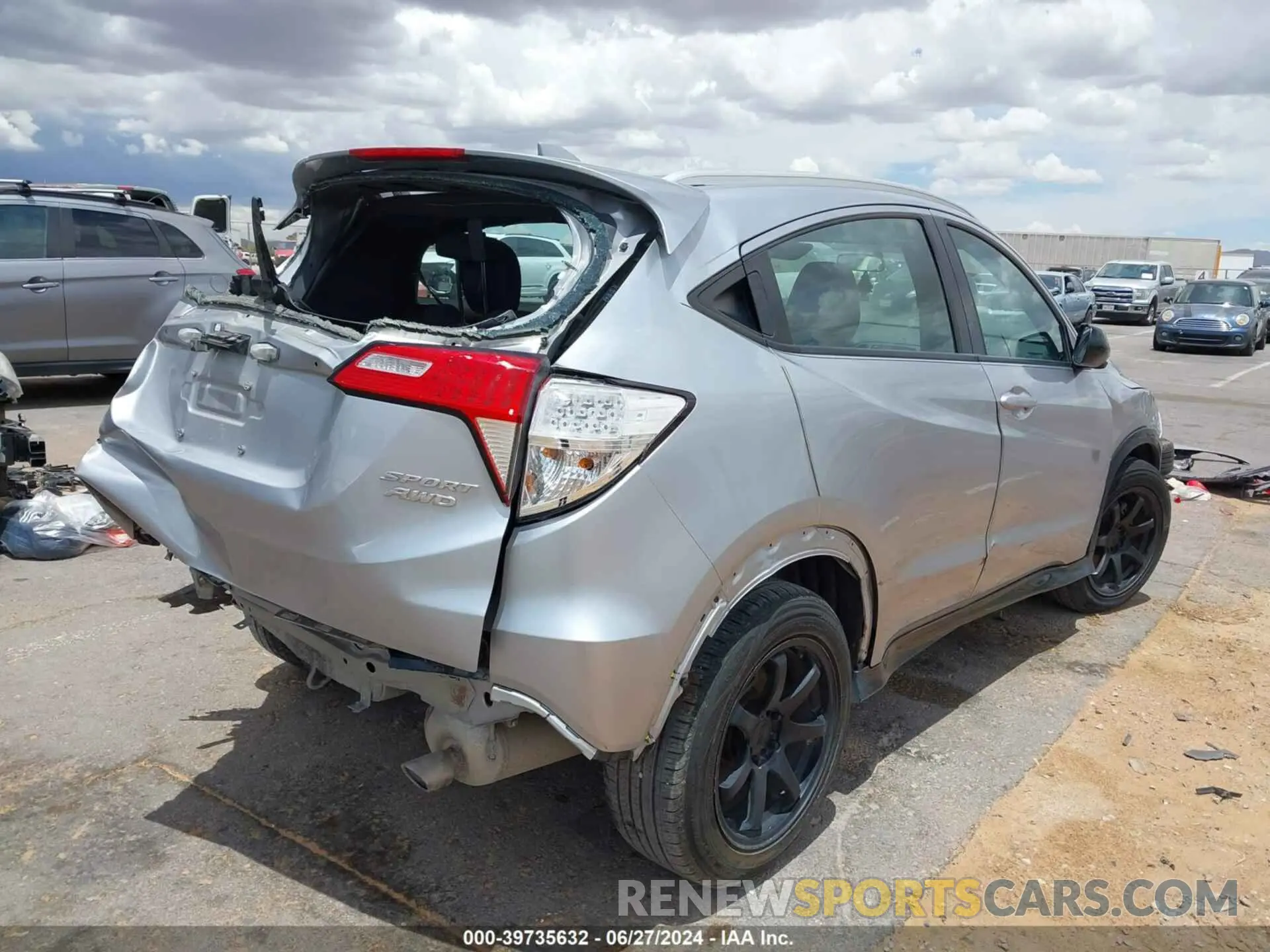4 Photograph of a damaged car 3CZRU6H16KG734405 HONDA HR-V 2019