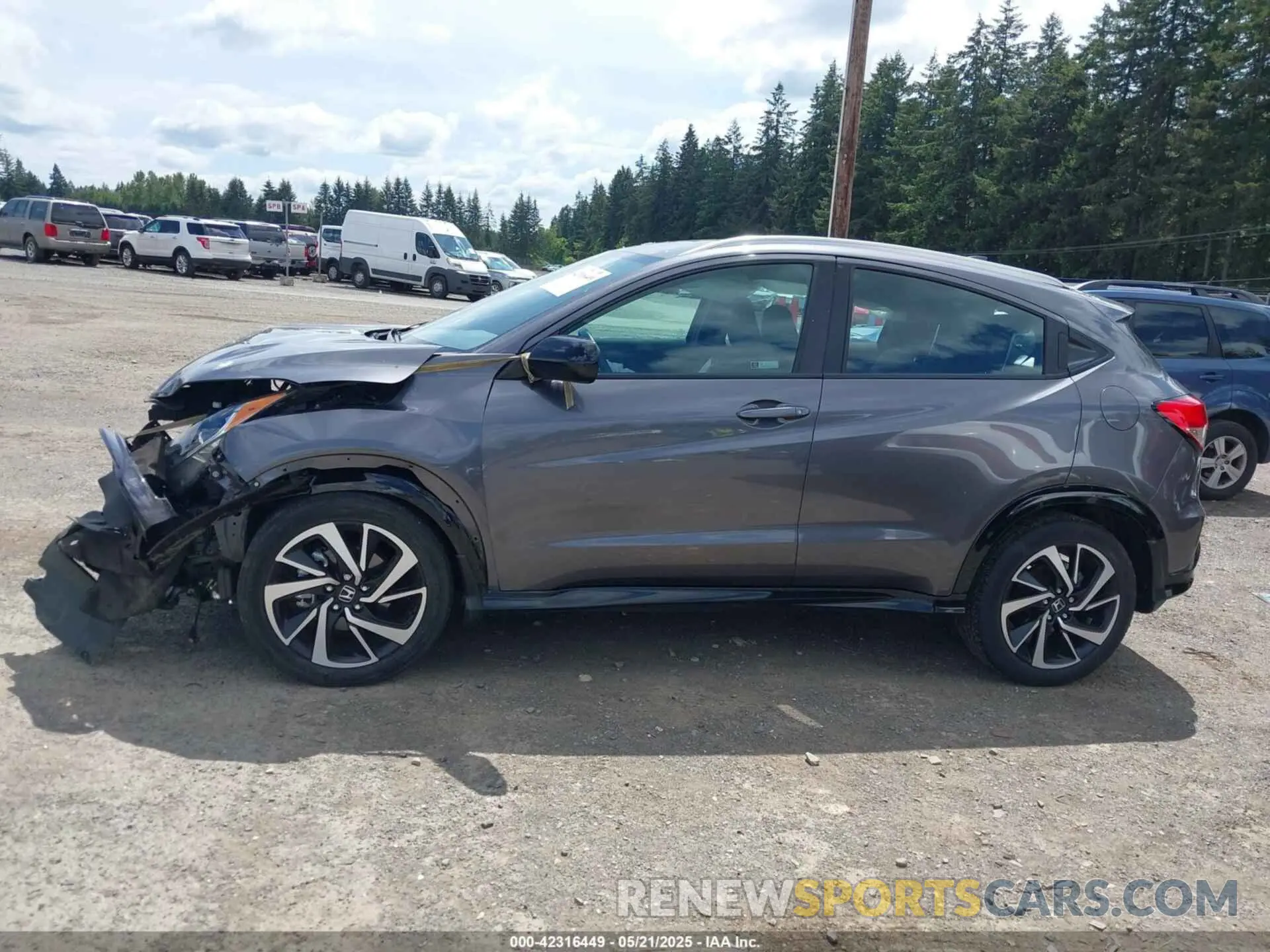 15 Photograph of a damaged car 3CZRU6H17KG711912 HONDA HR-V 2019