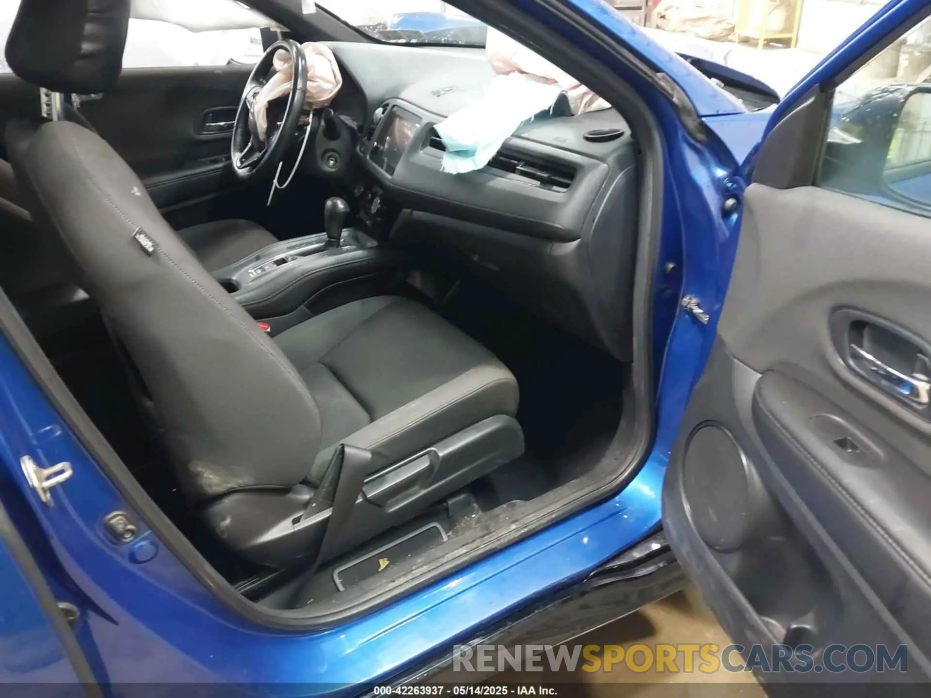 5 Photograph of a damaged car 3CZRU6H17KG720805 HONDA HR-V 2019