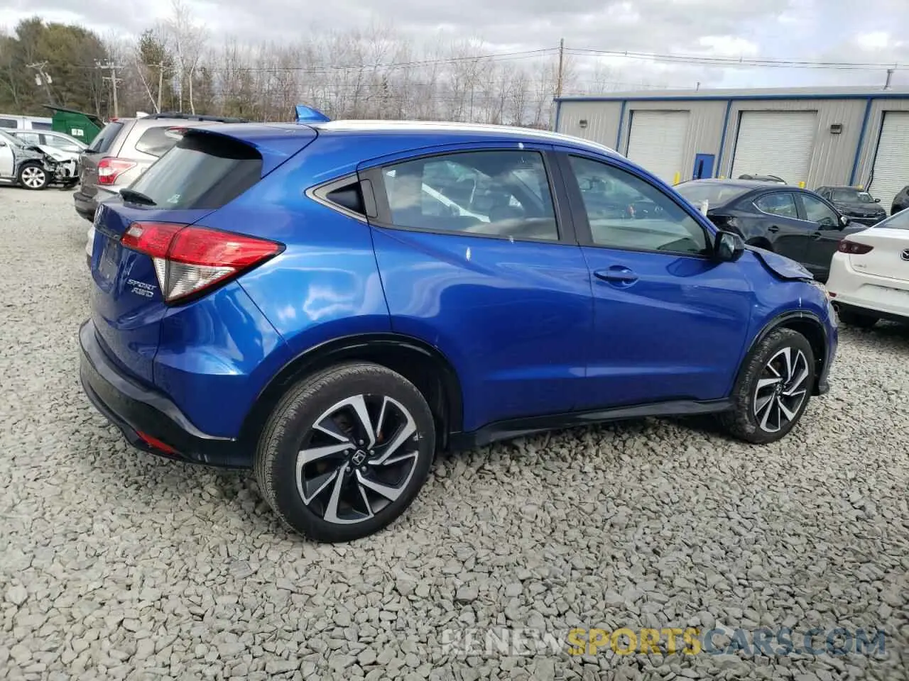 3 Photograph of a damaged car 3CZRU6H19KG716240 HONDA HR-V 2019