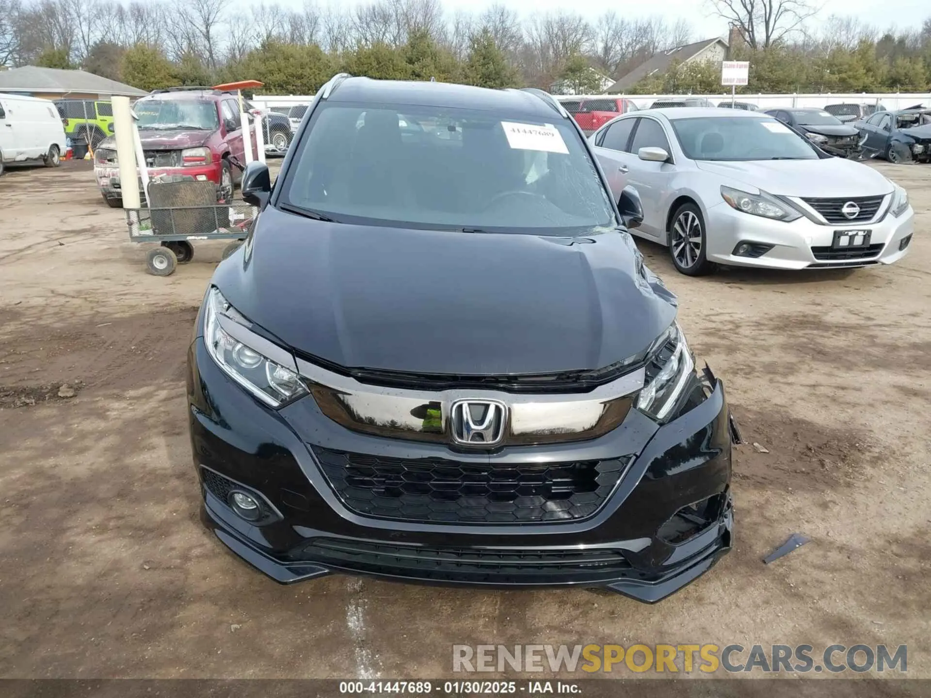 13 Photograph of a damaged car 3CZRU6H19KG718344 HONDA HR-V 2019