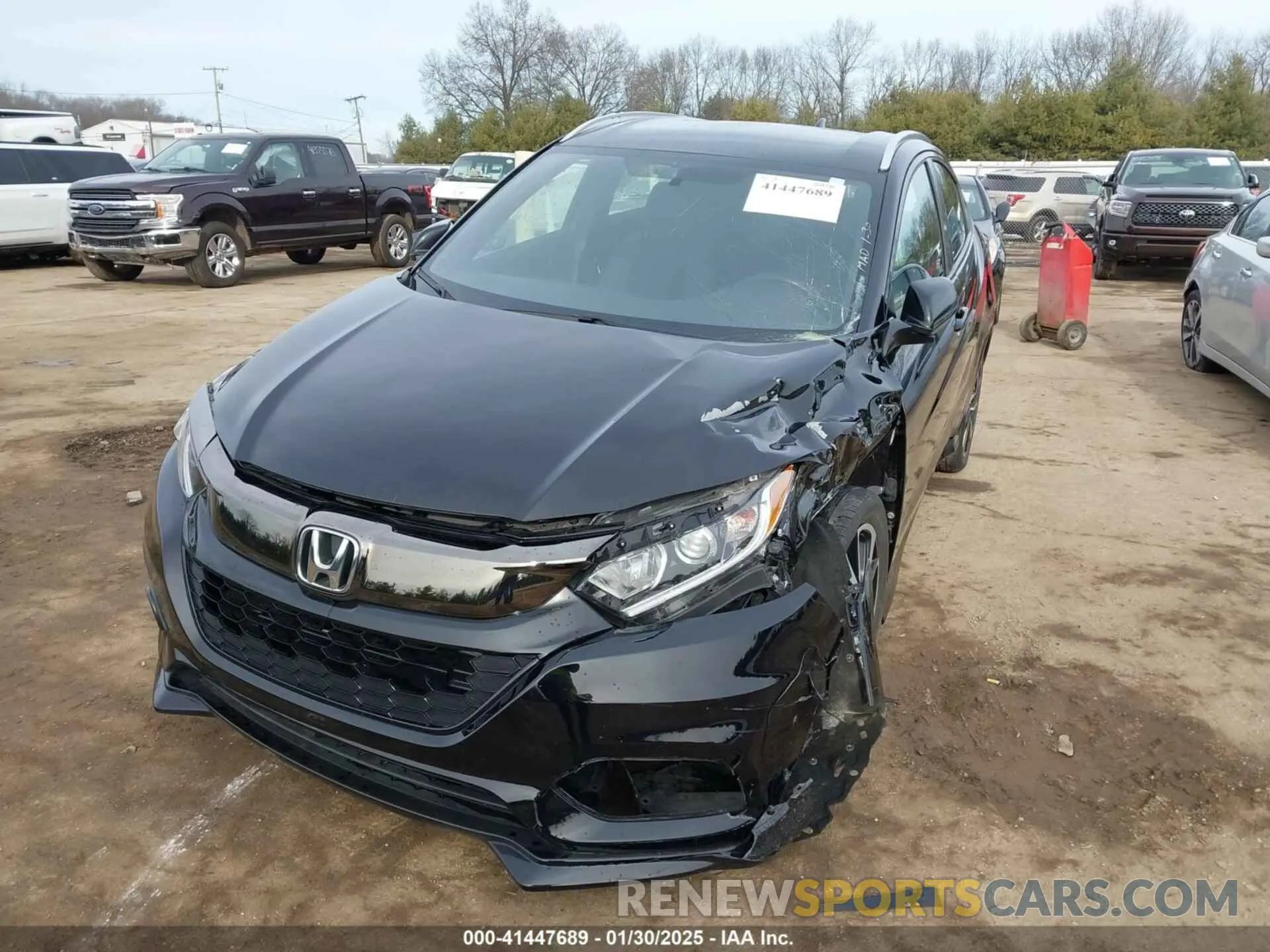 2 Photograph of a damaged car 3CZRU6H19KG718344 HONDA HR-V 2019