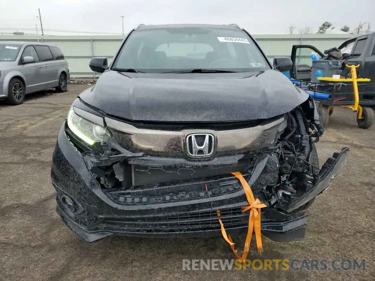 5 Photograph of a damaged car 3CZRU6H19KG724953 HONDA HR-V 2019