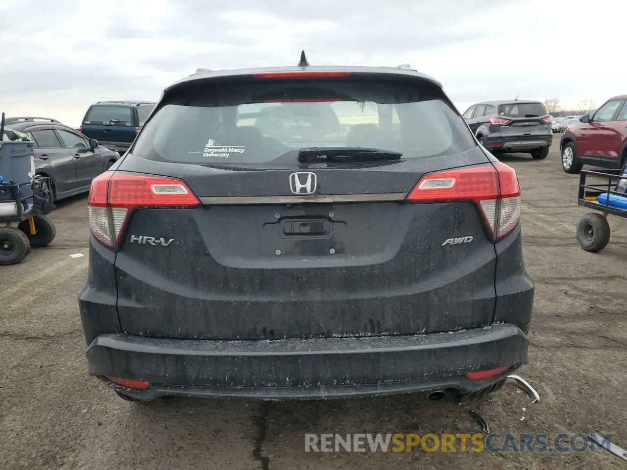 6 Photograph of a damaged car 3CZRU6H19KG724953 HONDA HR-V 2019