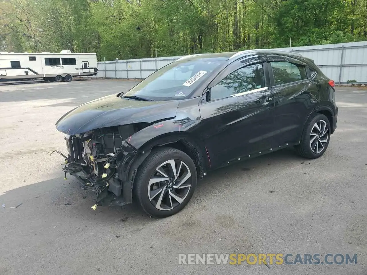1 Photograph of a damaged car 3CZRU6H19KG728789 HONDA HR-V 2019