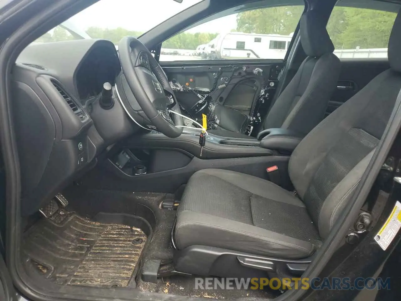 7 Photograph of a damaged car 3CZRU6H19KG728789 HONDA HR-V 2019