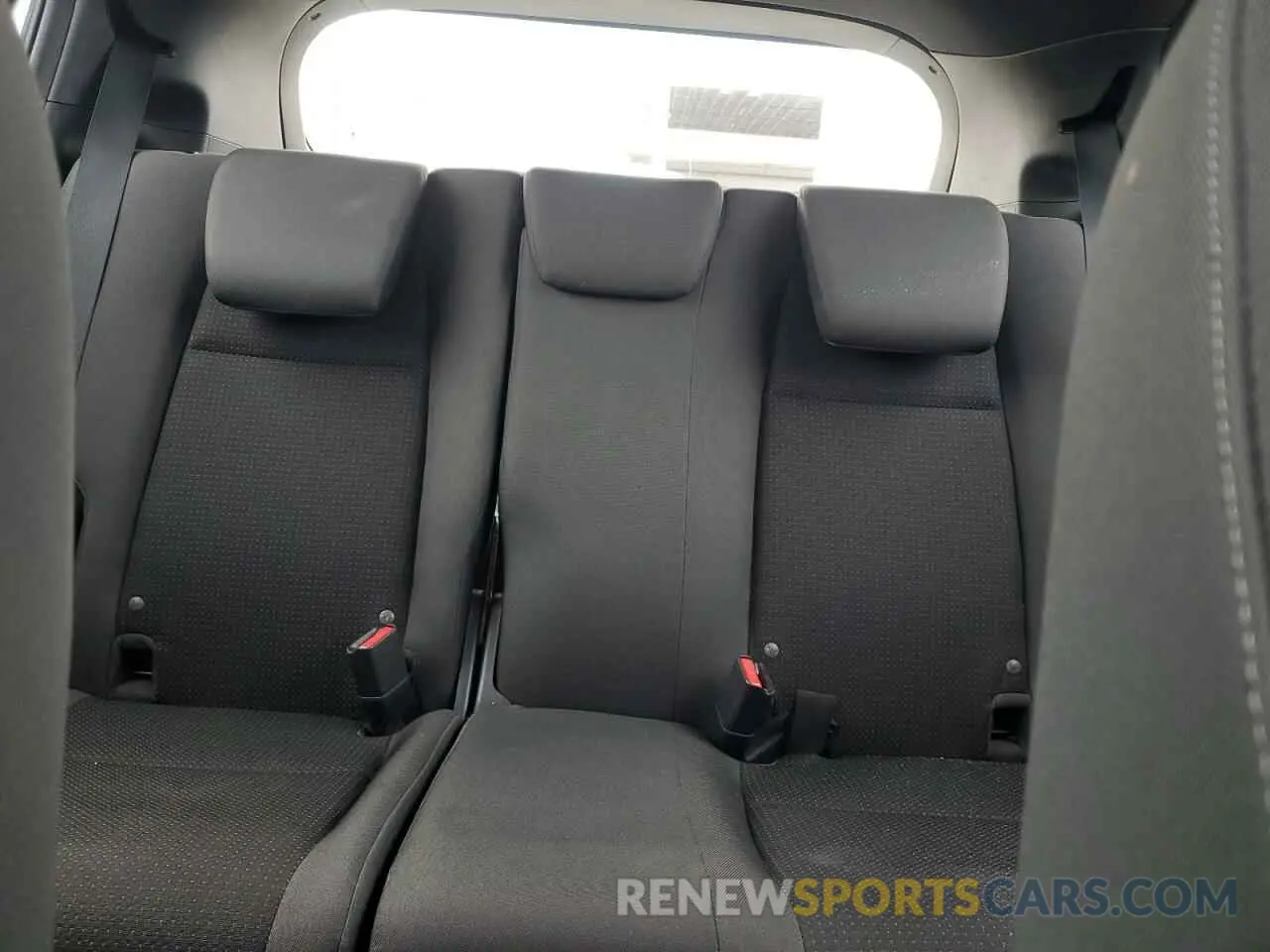 10 Photograph of a damaged car 3CZRU6H1XKG709197 HONDA HR-V 2019