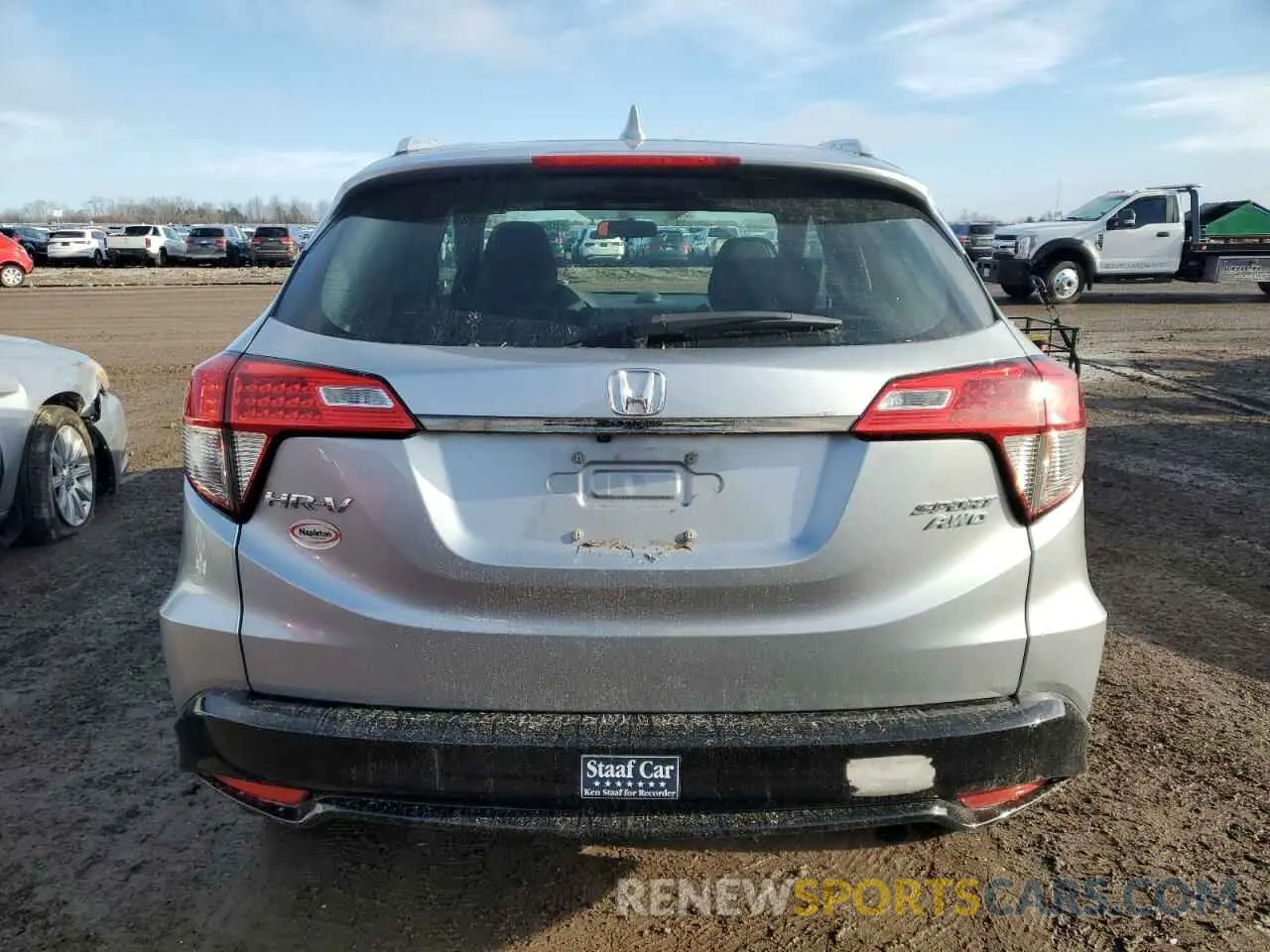 6 Photograph of a damaged car 3CZRU6H1XKG713802 HONDA HR-V 2019