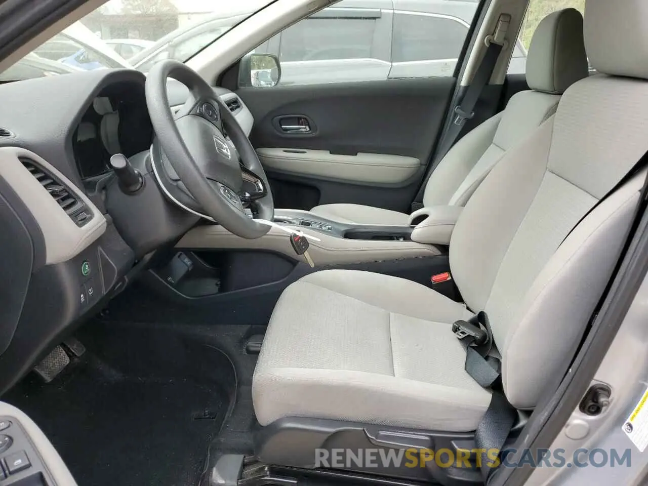 7 Photograph of a damaged car 3CZRU6H31KG716900 HONDA HR-V 2019
