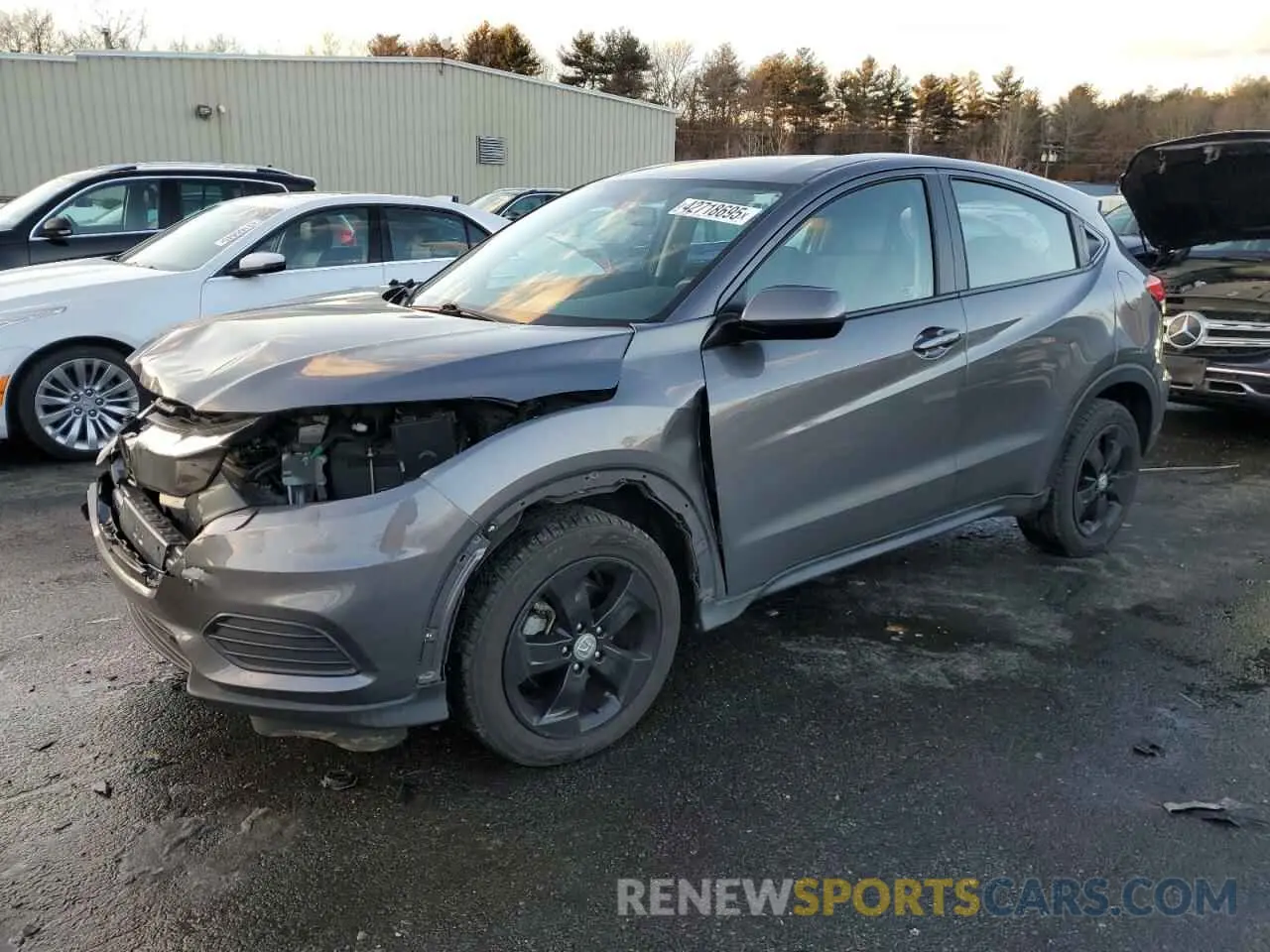 1 Photograph of a damaged car 3CZRU6H31KG722826 HONDA HR-V 2019