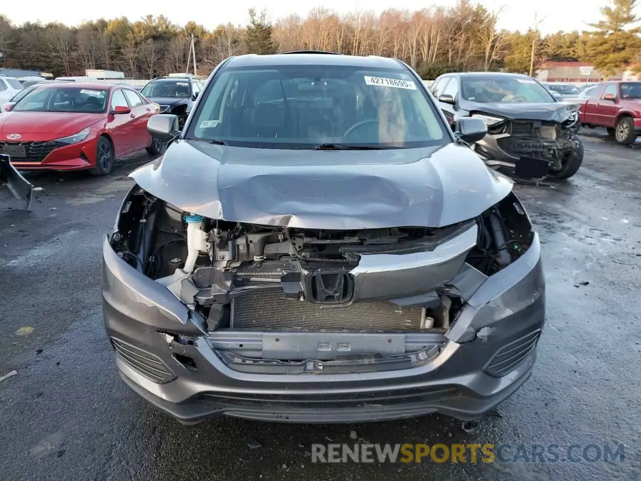 5 Photograph of a damaged car 3CZRU6H31KG722826 HONDA HR-V 2019