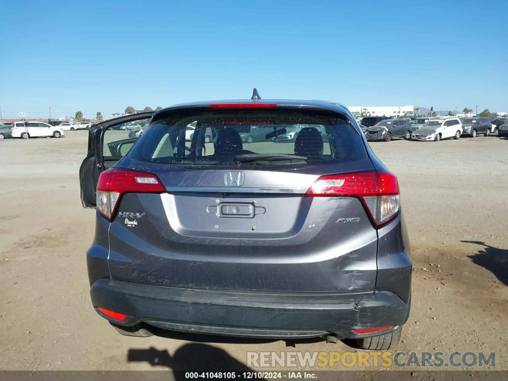 16 Photograph of a damaged car 3CZRU6H31KG725063 HONDA HR-V 2019