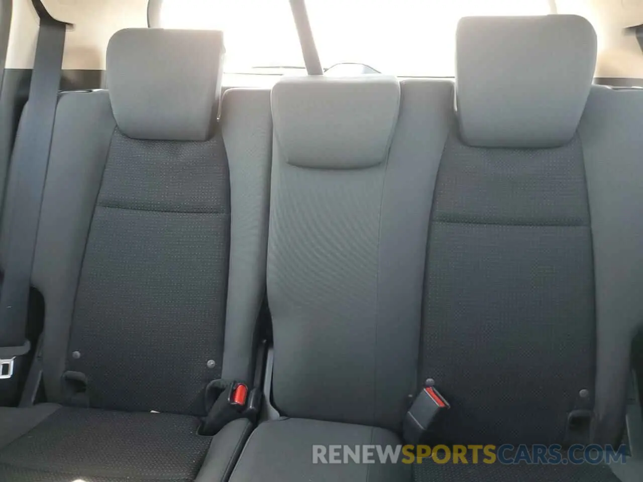 10 Photograph of a damaged car 3CZRU6H31KG728173 HONDA HR-V 2019