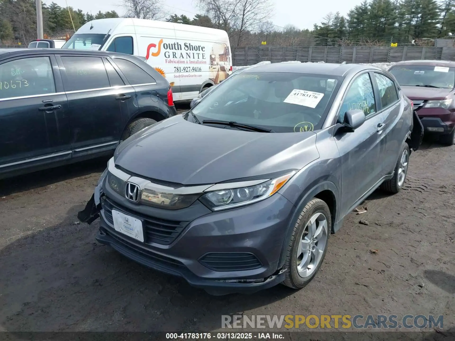 2 Photograph of a damaged car 3CZRU6H32KG710054 HONDA HR-V 2019