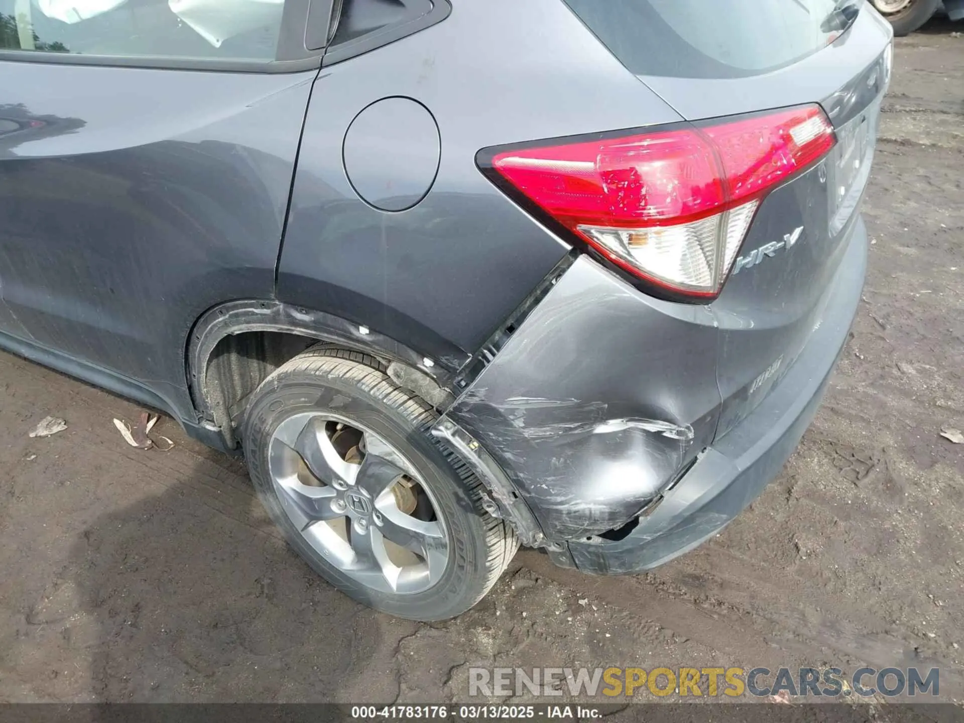 20 Photograph of a damaged car 3CZRU6H32KG710054 HONDA HR-V 2019