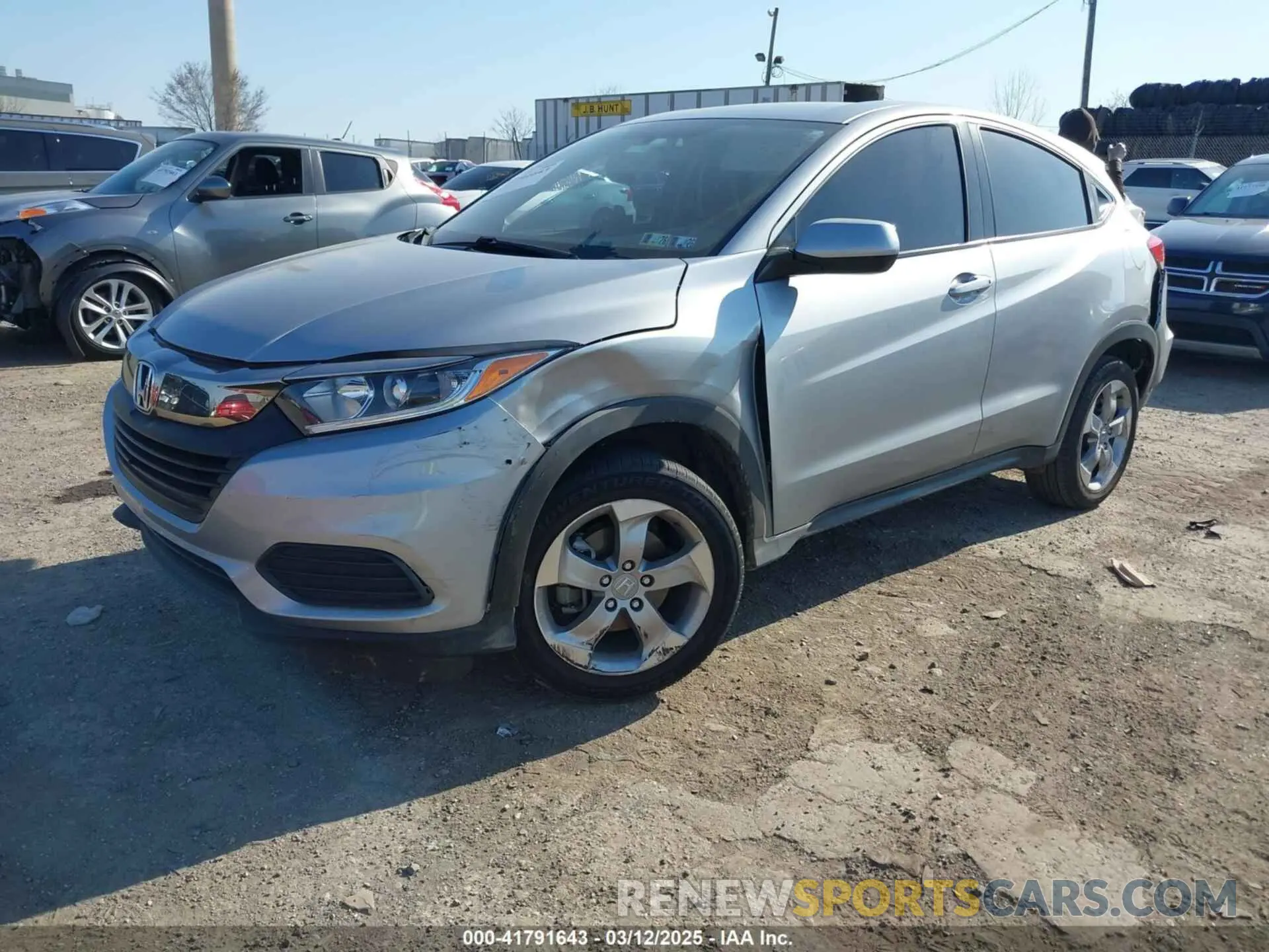 2 Photograph of a damaged car 3CZRU6H32KG711625 HONDA HR-V 2019