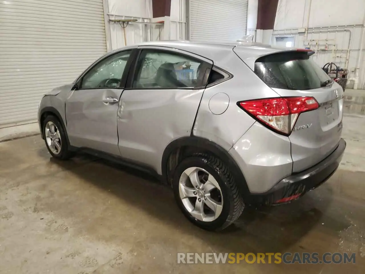 2 Photograph of a damaged car 3CZRU6H32KG732880 HONDA HR-V 2019