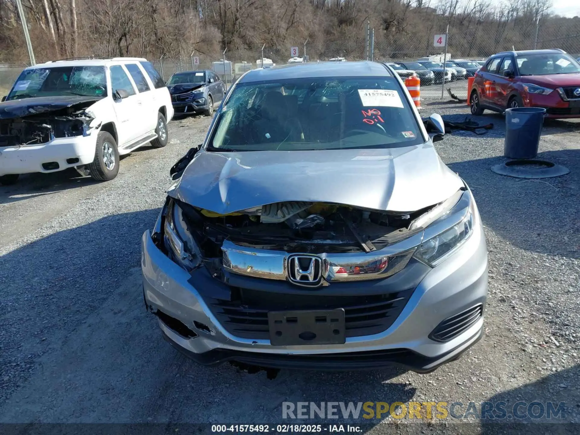 12 Photograph of a damaged car 3CZRU6H33KG728028 HONDA HR-V 2019