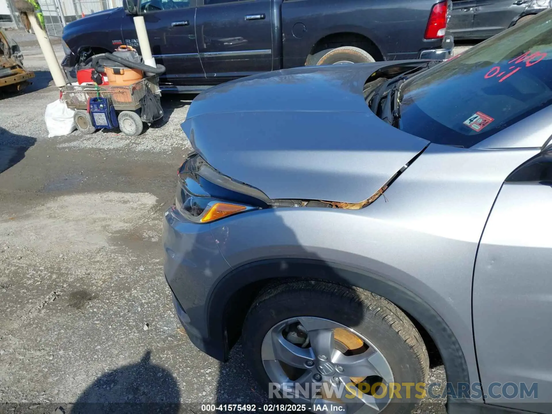 20 Photograph of a damaged car 3CZRU6H33KG728028 HONDA HR-V 2019