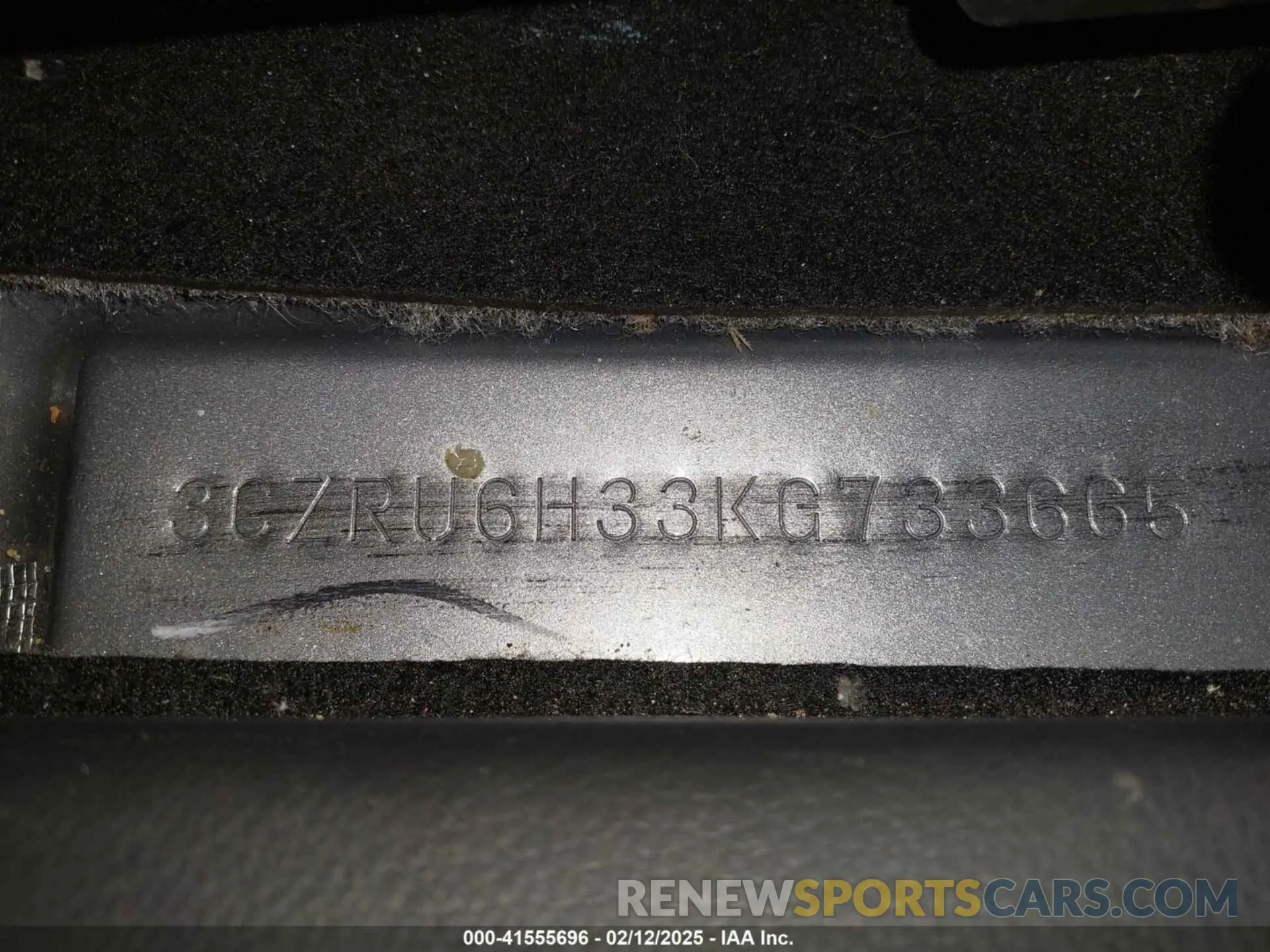 18 Photograph of a damaged car 3CZRU6H33KG733665 HONDA HR-V 2019