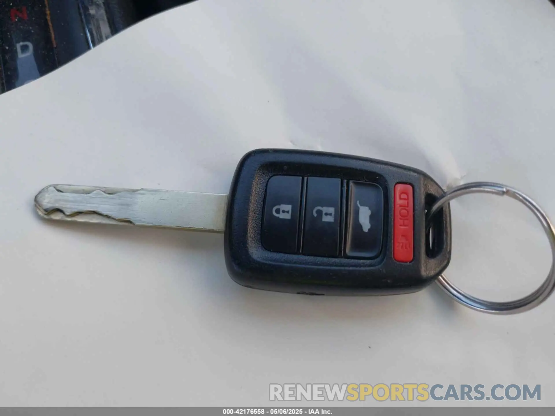 11 Photograph of a damaged car 3CZRU6H34KG705387 HONDA HR-V 2019