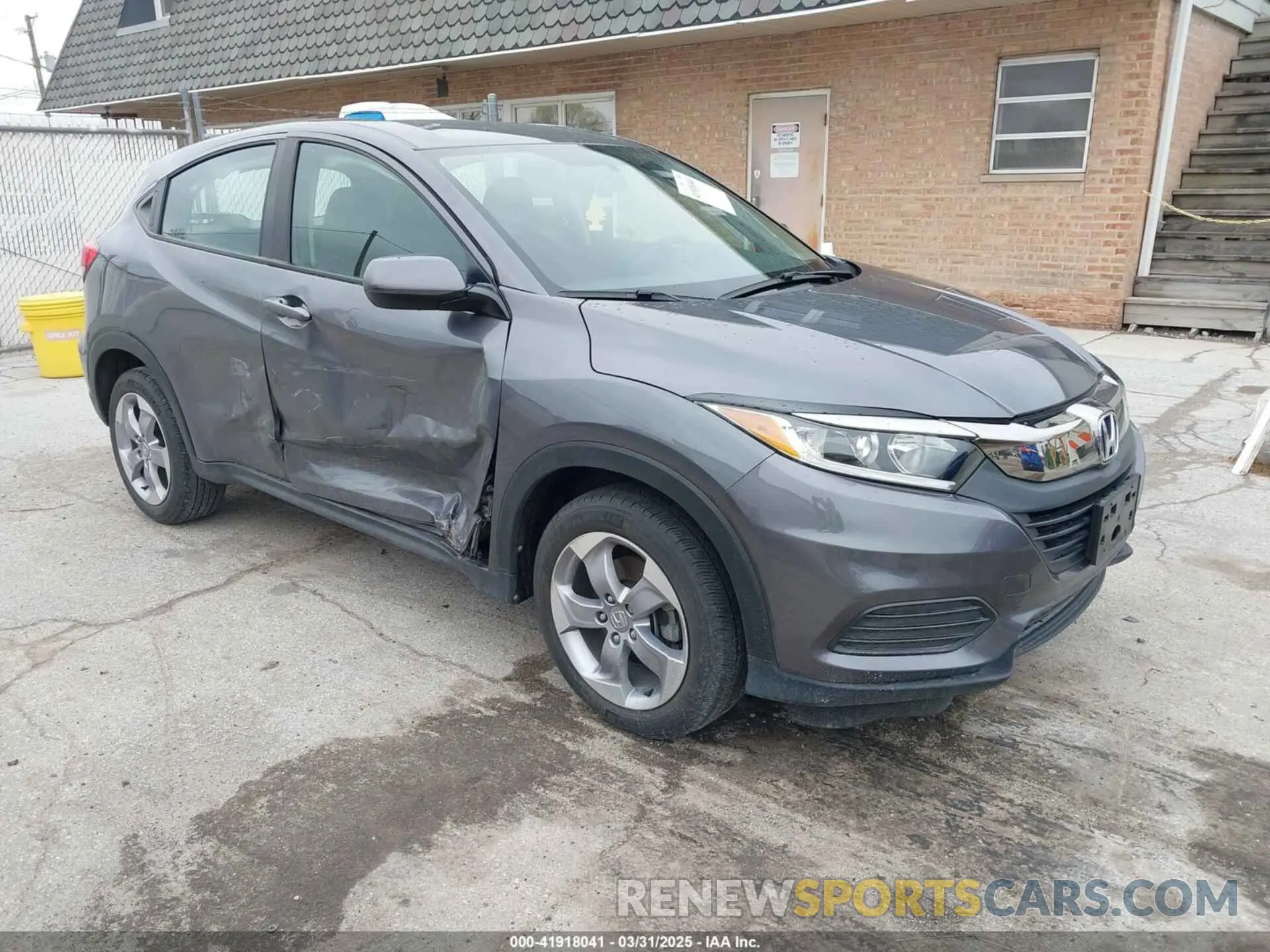 1 Photograph of a damaged car 3CZRU6H34KG713702 HONDA HR-V 2019